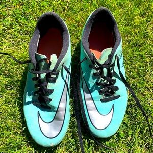 Nike Hypervenom Youth Soccer Cleat Size 4